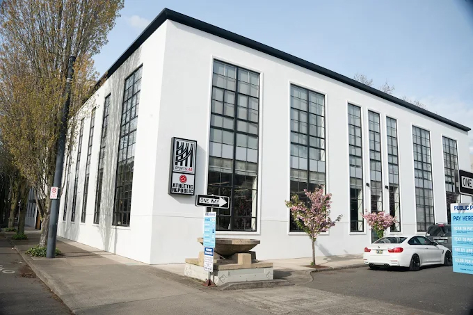 Rebound Lloyd District–SportsLab